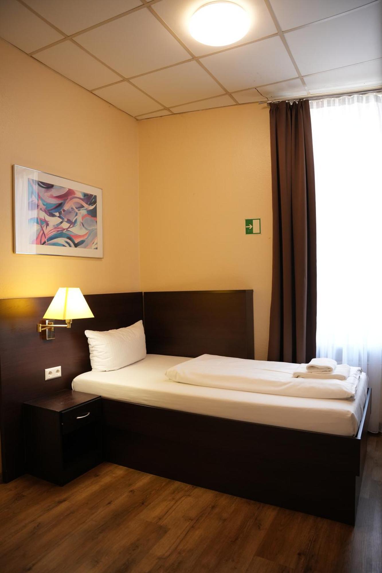 Hotel Cityring フランクフルト エクステリア 写真