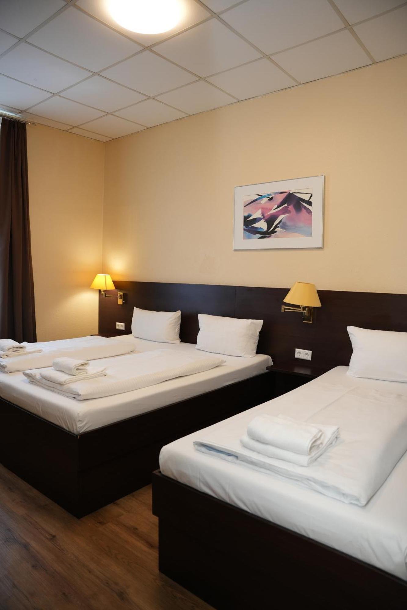 Hotel Cityring フランクフルト エクステリア 写真