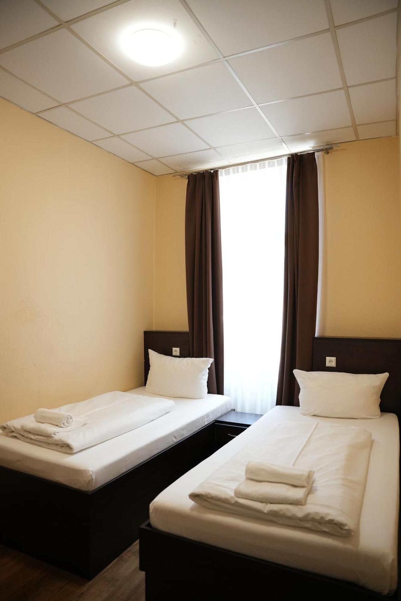 Hotel Cityring フランクフルト エクステリア 写真